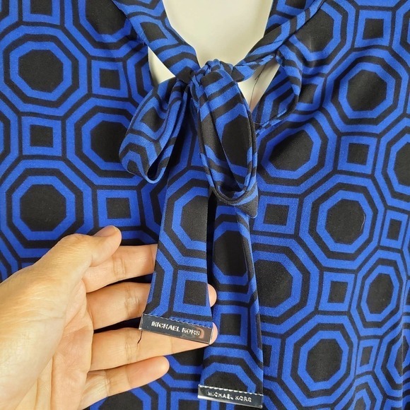 Michael Michael Kors Tie Neckline Jersey Knit Blouse New With Tag Size Medium - Picture 2 of 9